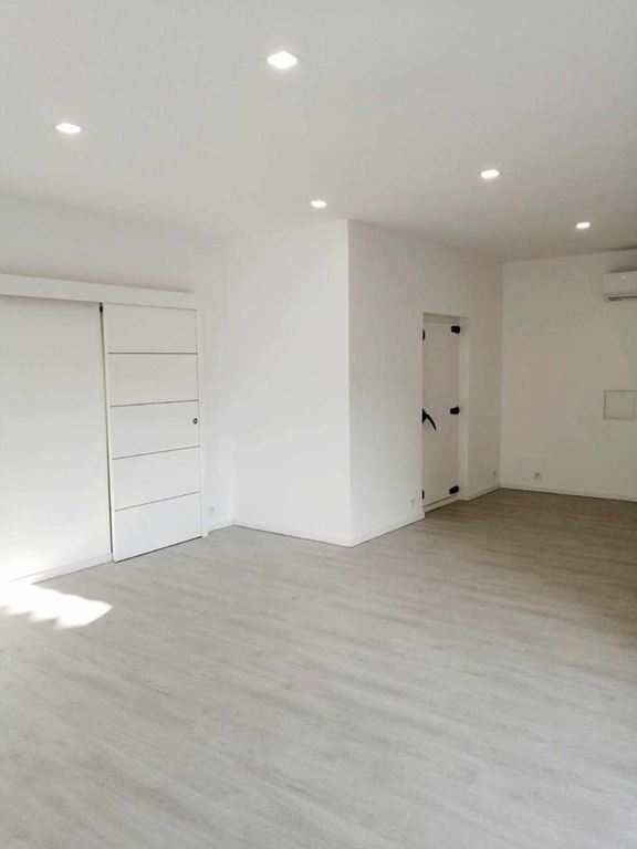Local commercial MARSEILLE (13000) AXTHON IMMOBILIER