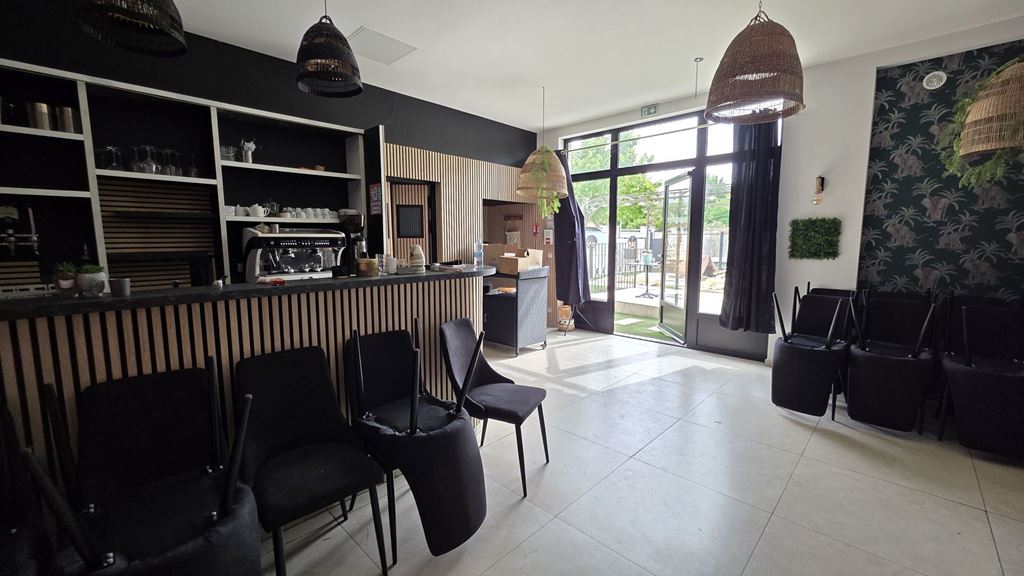 Local commercial L'ISLE SUR LA SORGUE (84800) AXTHON IMMOBILIER