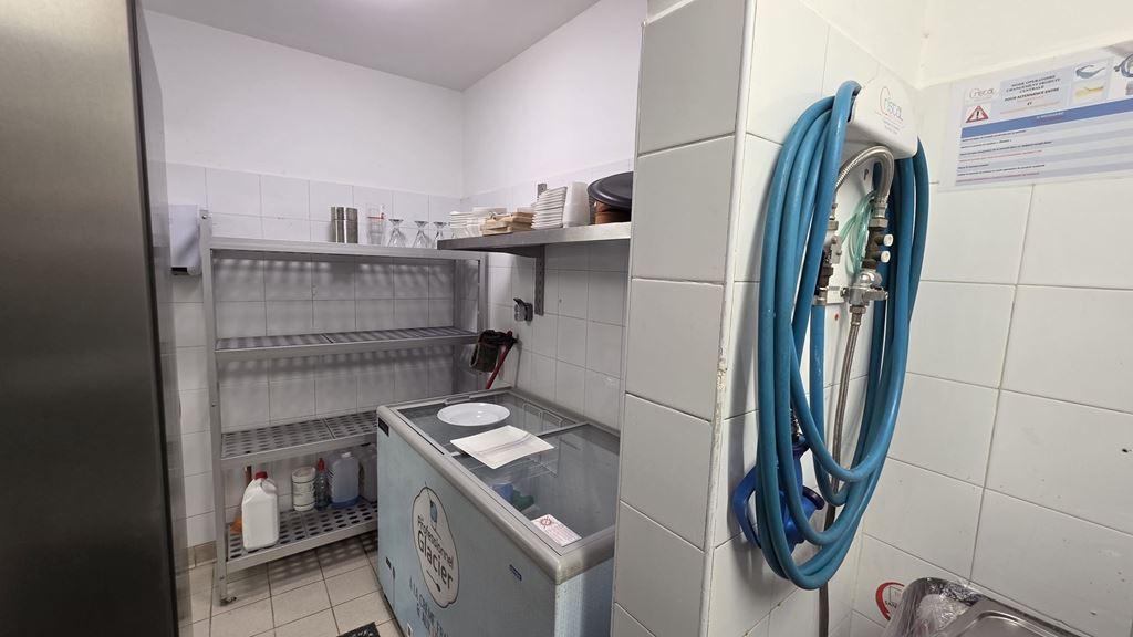 Local commercial L'ISLE SUR LA SORGUE (84800) AXTHON IMMOBILIER