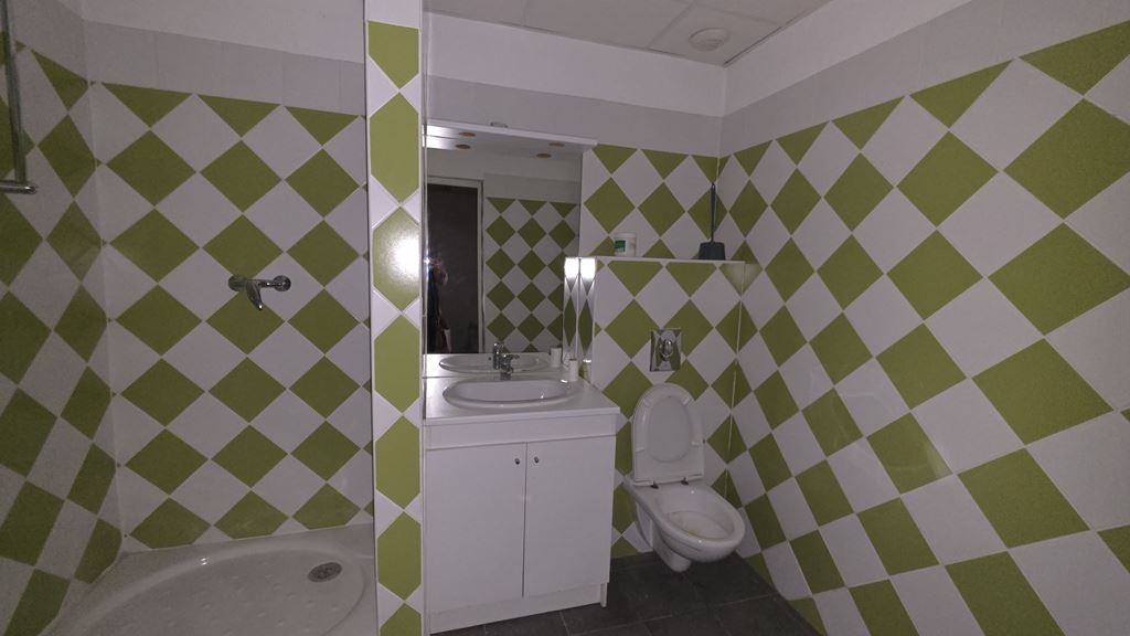 Local professionnel VITROLLES (13127) AXTHON IMMOBILIER