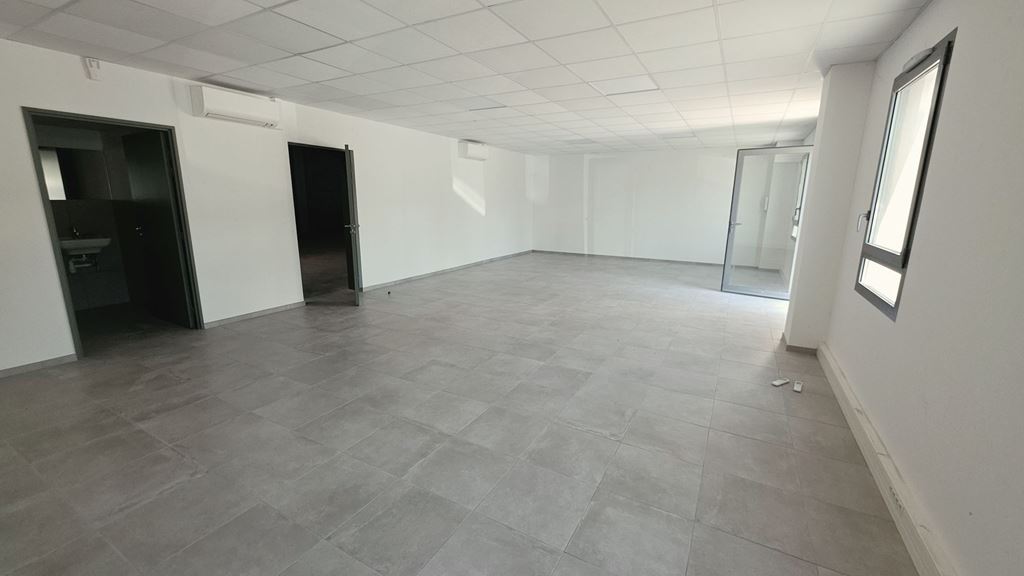 Local professionnel AIX EN PROVENCE (13100) AXTHON IMMOBILIER