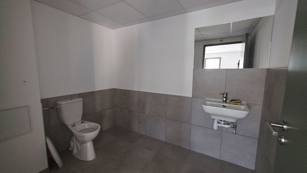 Local professionnel AIX EN PROVENCE (13100) AXTHON IMMOBILIER